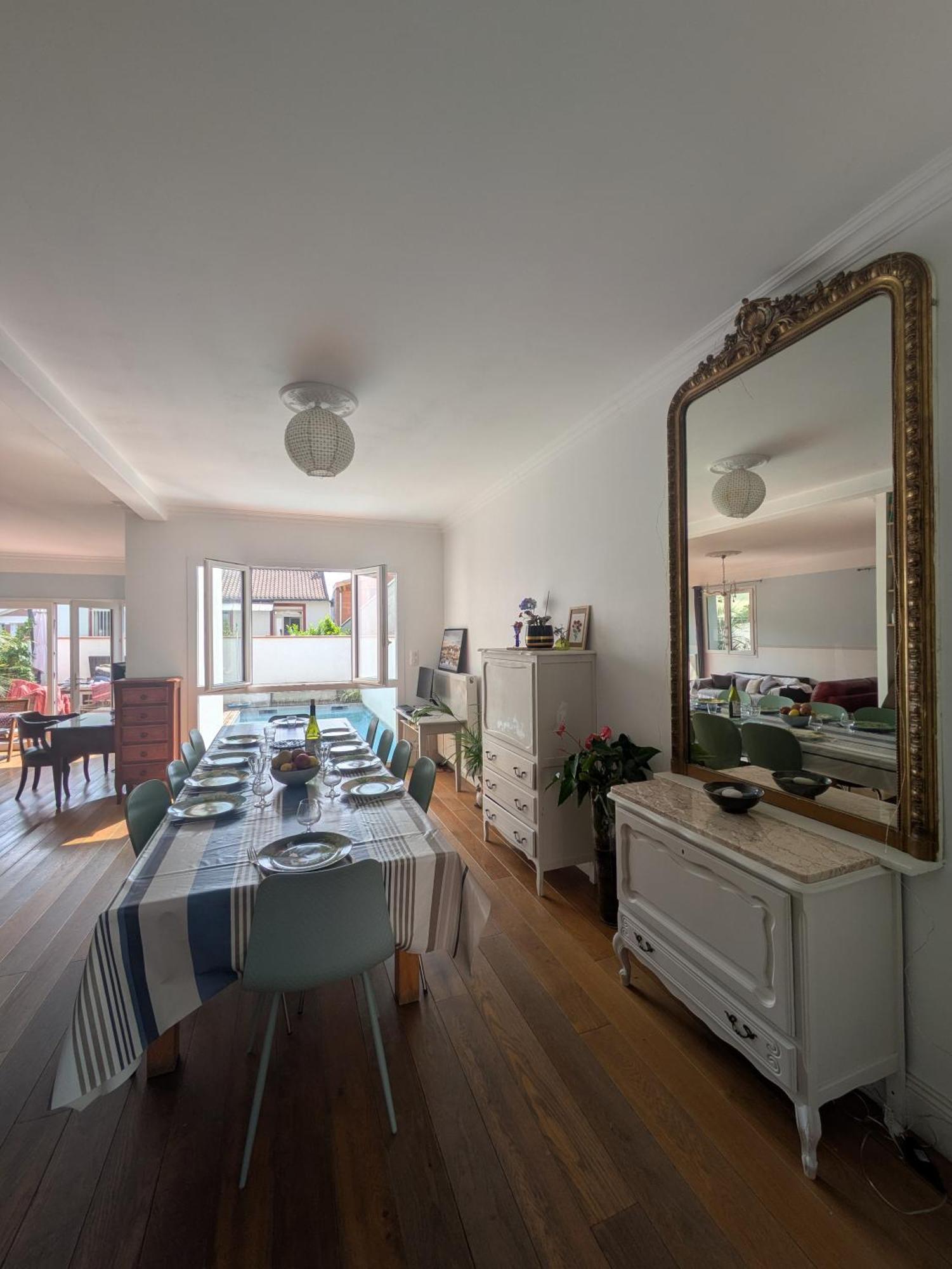 Villa Belle Maison, Beau Quartier, Piscine, Proche Centre, 5 *