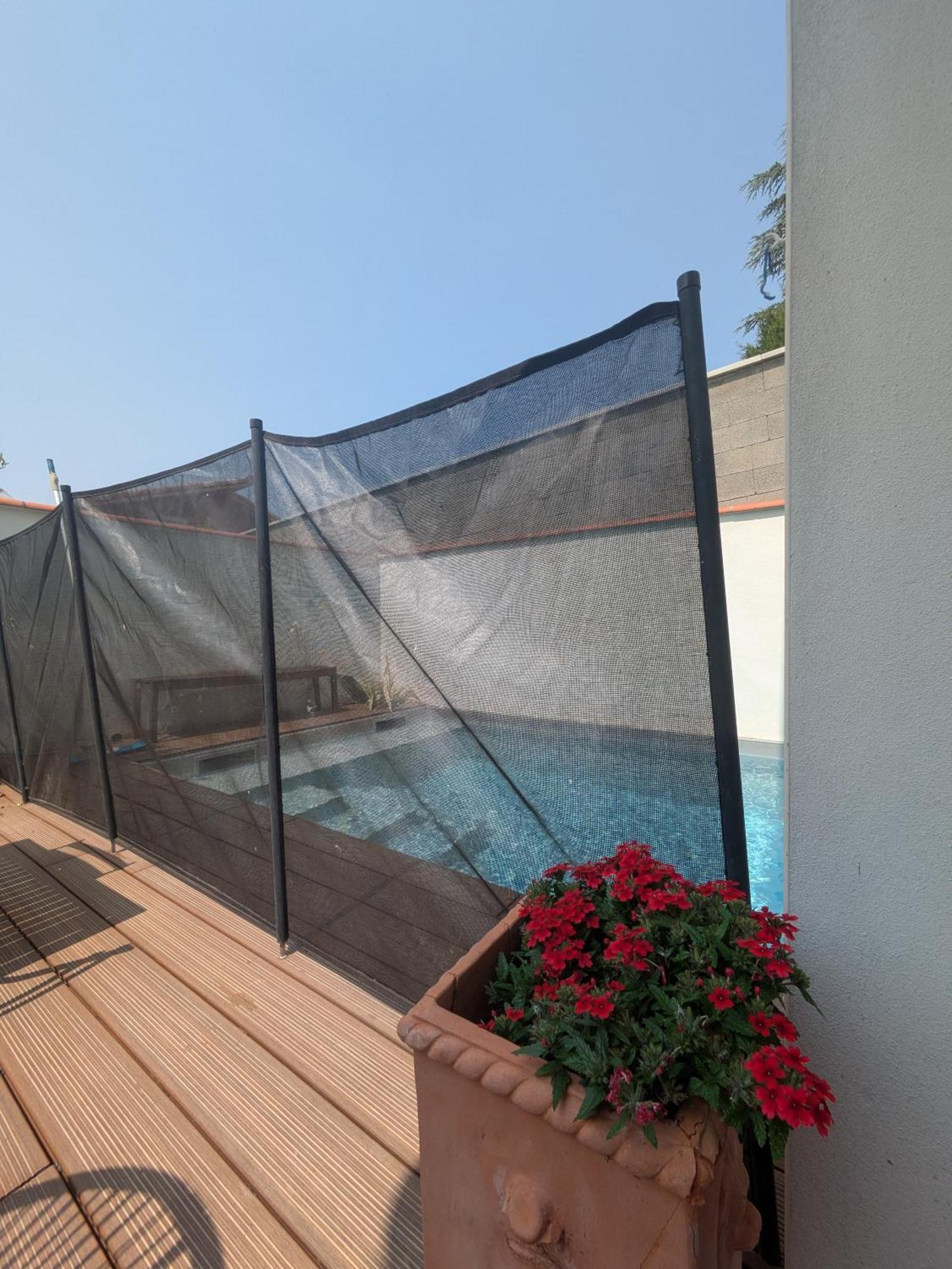 Belle Maison, Beau Quartier, Piscine, Proche Centre, 5 *